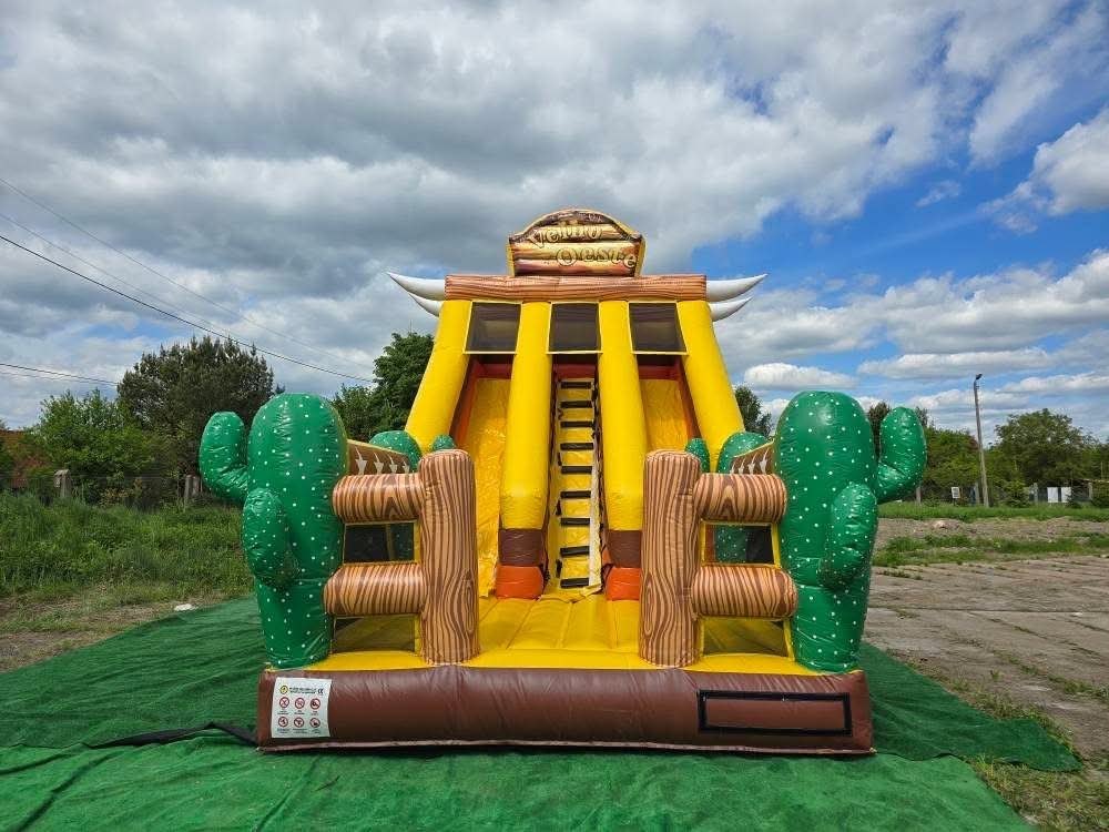 Vadnyugat ugrálóvár 7 × 4 × 6 m – használt